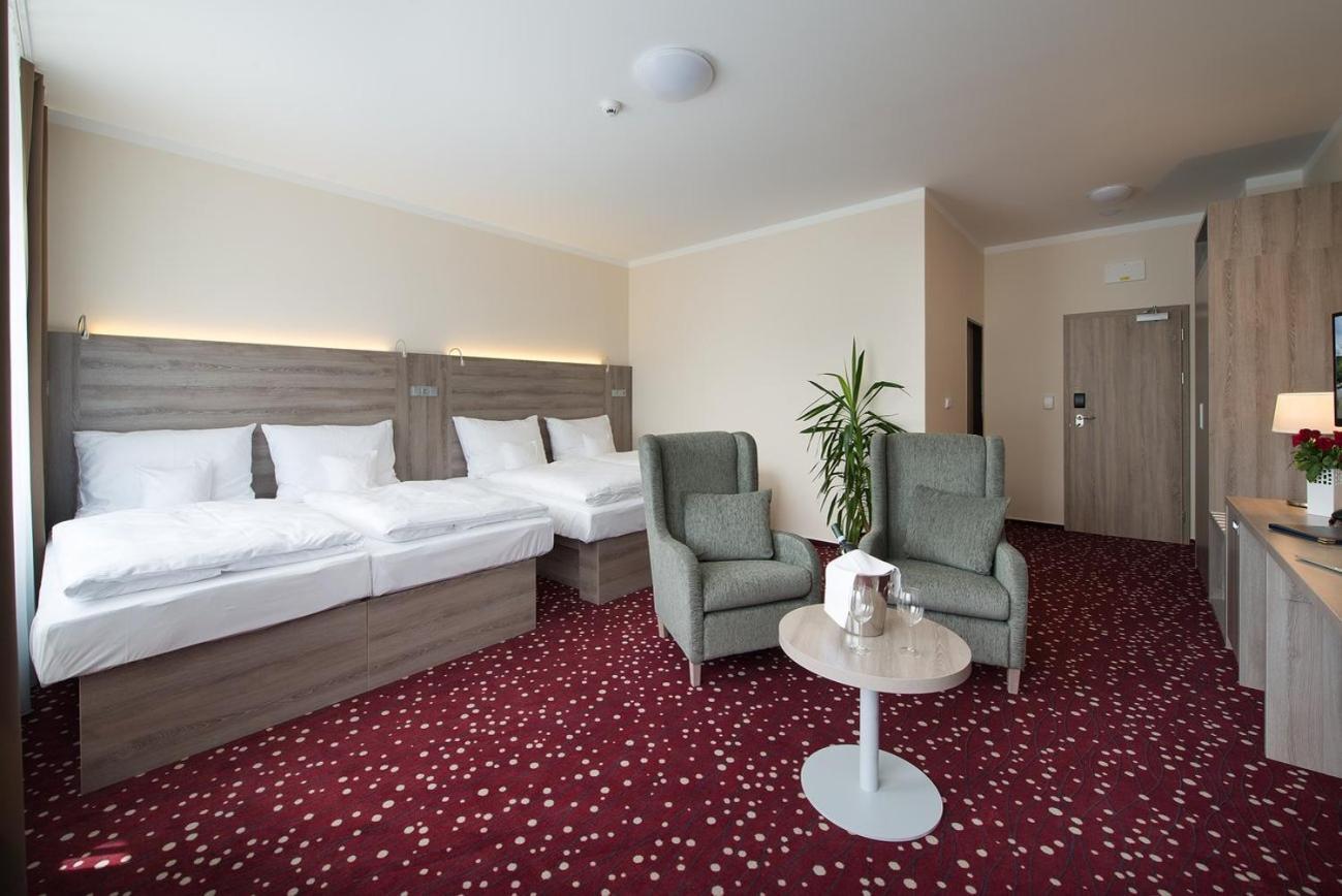 Hotel Kraskov Active Resort Tremosnice ภายนอก รูปภาพ